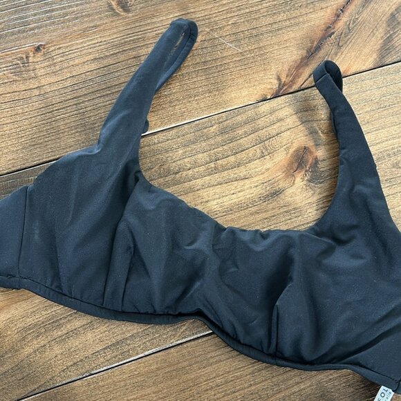 Seafolly Collective DD Scoop Neck Halter Top - Black| size 8 DD - Picture 6 of 6